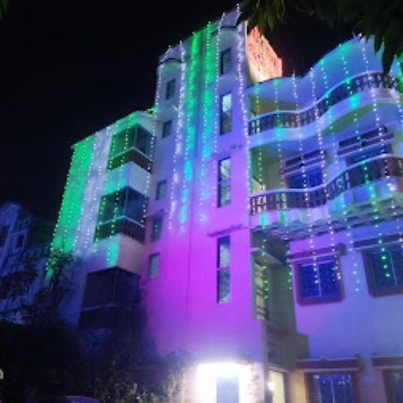 Roxy Inn,קוטאק מראה חיצוני תמונה